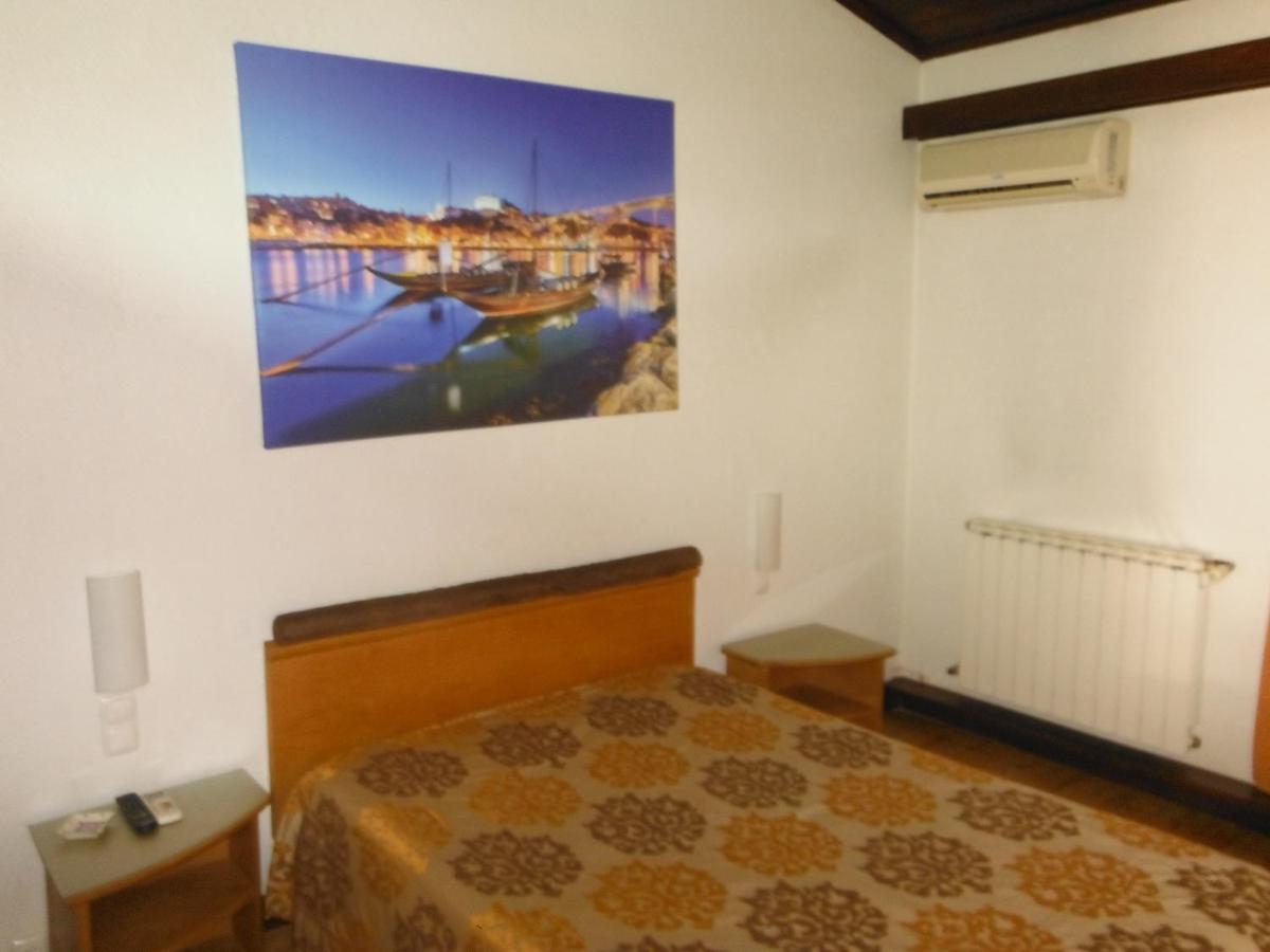 Hotel Alameda Алберґарія-а-Велья Екстер'єр фото
