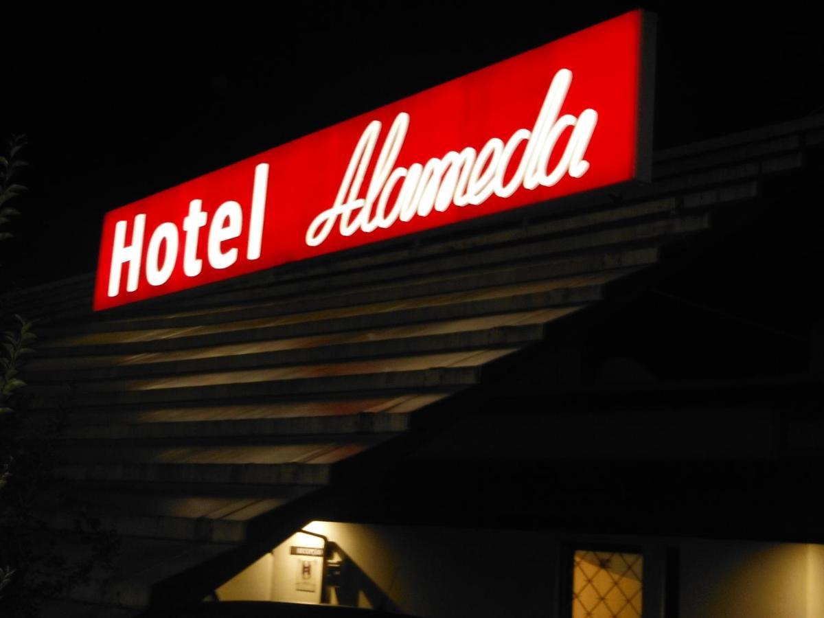 Hotel Alameda Алберґарія-а-Велья Екстер'єр фото